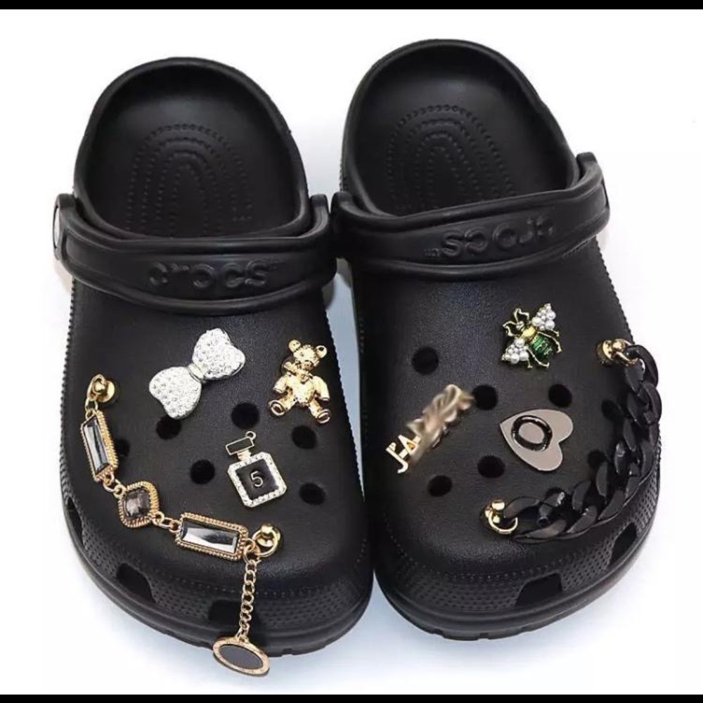 Croc charm set